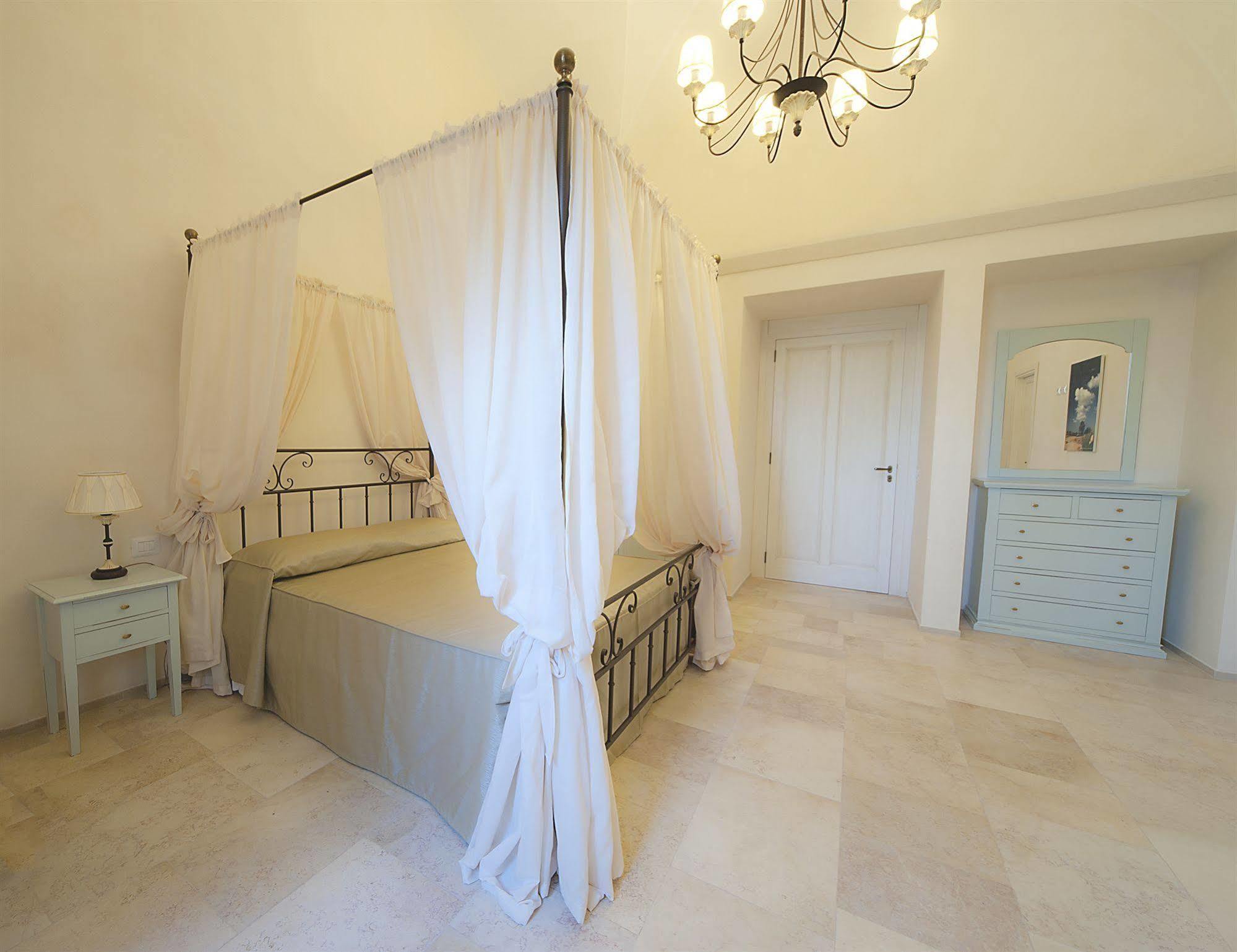San Velletri Guest House Савеллетри Экстерьер фото