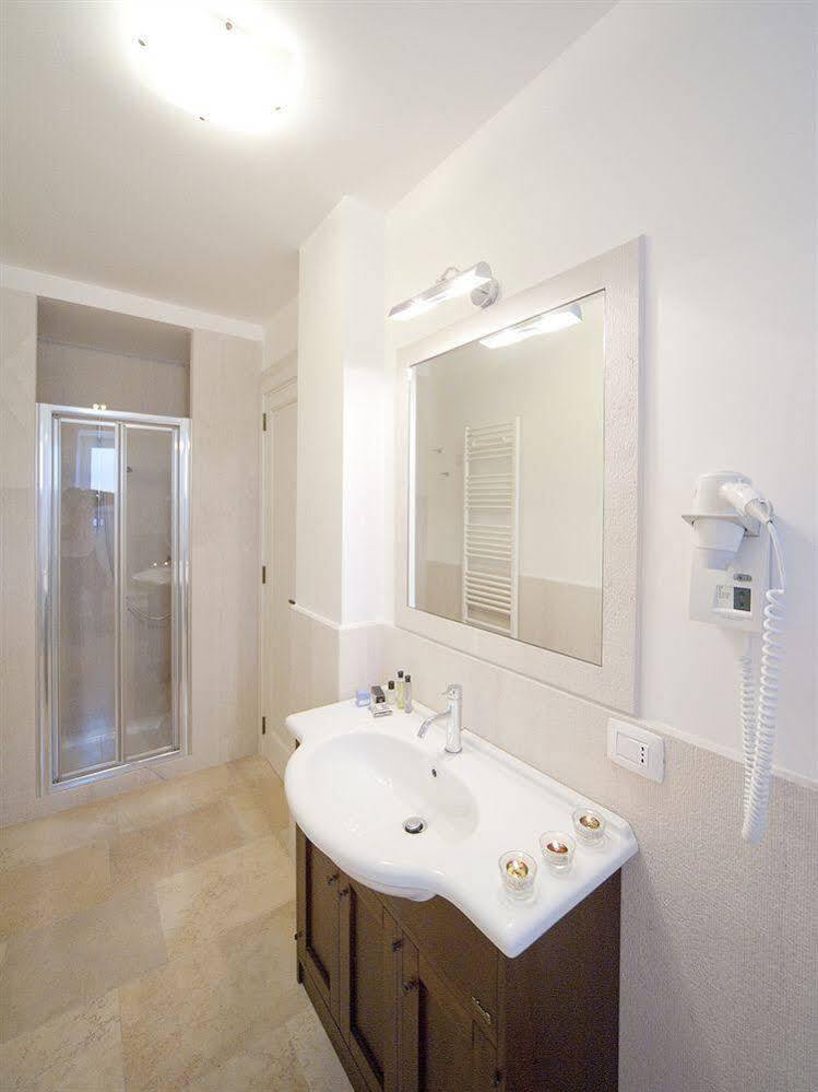 San Velletri Guest House Савеллетри Экстерьер фото